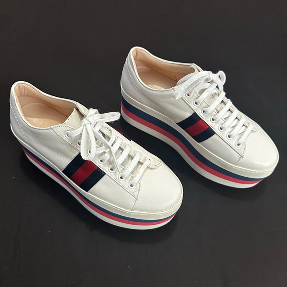 GUCCI SNEAKERS - Picture 4 of 12